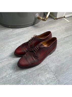 Burgundy Red Vintage 80’s / 90’s “Kidskin” Wingtip Oxford Preppy Leather Shoes